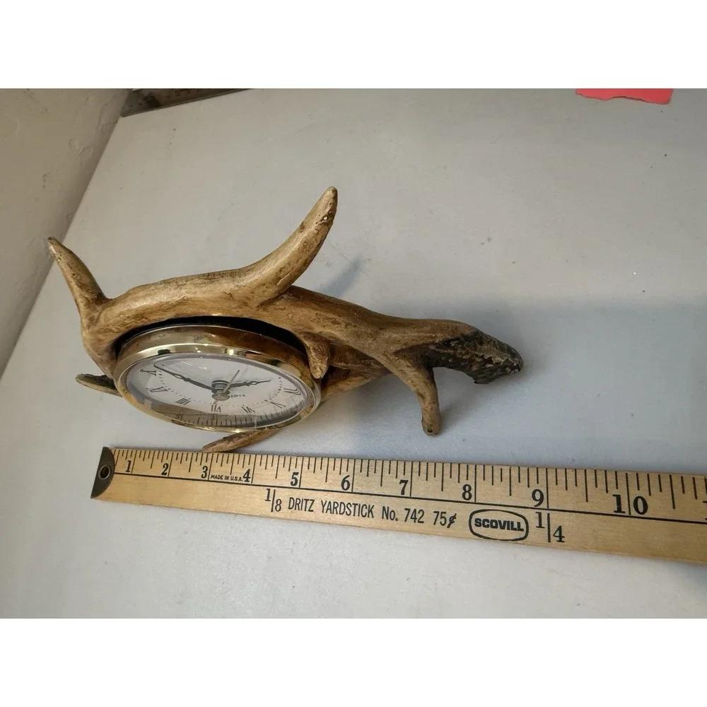 Vintage Deer Antler Clock Mantle Table Desk Resin Clock Battery Operated